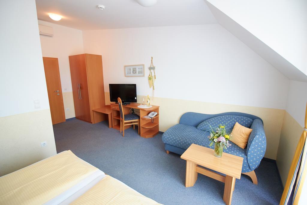 Hotel & Restaurant Seehof Podersdorf am See Ngoại thất bức ảnh